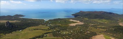 Ball Bay - Cape Hillsborough National Park - QLD (PBH4 00 18843)